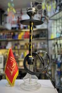 ست قلیان مسترروصافی بدنه مشکی طلایی شیشه شفاف دارای شلنگ و سری سیلیکونی ست قلیان مسترروصافی بدنه مشکی طلایی شیشه شفاف کد MR109