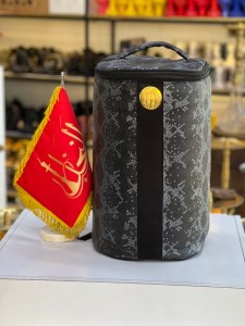 کیف قلیان ضربه گیردار لاین کینگ سایز بزرگ پوست ماری نقره ای کد BG108