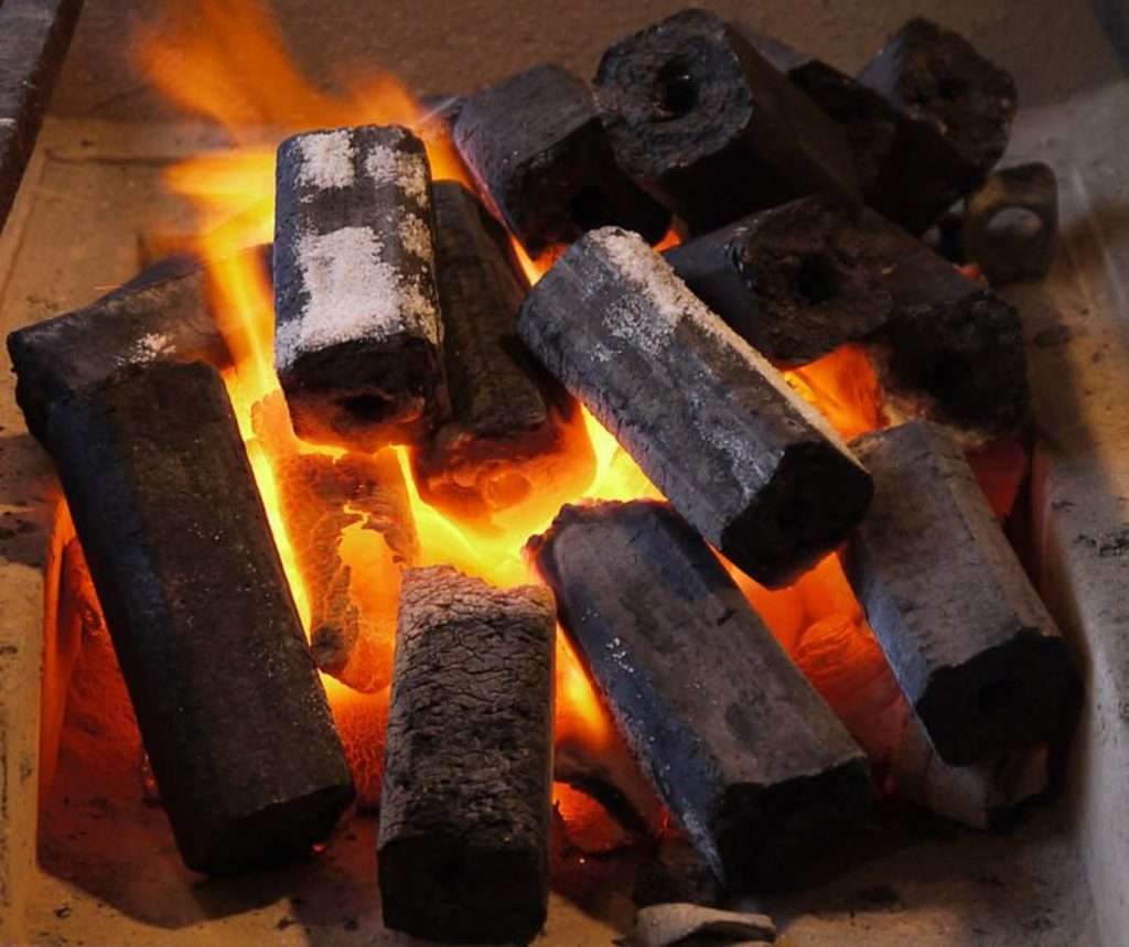 how-to-make-briquettes-charcoal-briquettes-charcoal-briquette-ingredients-and-composition-1024x859